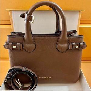 Burberry Small Banner